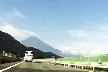 中央自動車道・富士山