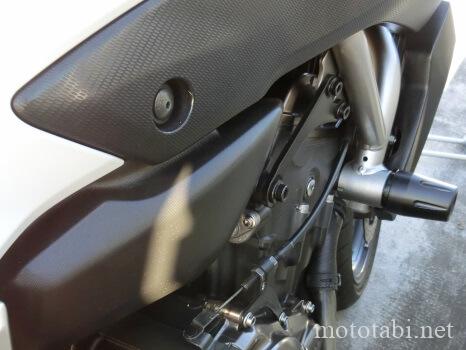 YAMAHA MT-07 FZ-07 2014-2016用 エンジンガード プロテクター 転倒 キズ 防止 左右 セット