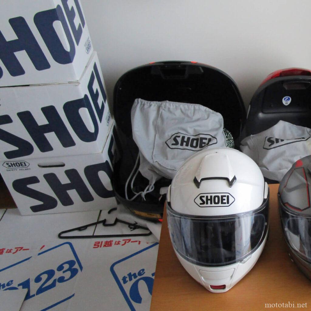 おしゃれ感ゼロのバイク部屋