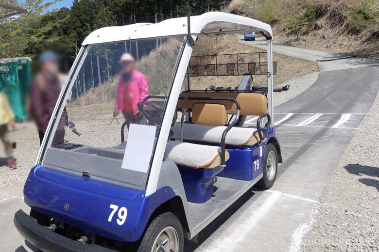 奈良の桜名所・高見の郷・自動運転のカート