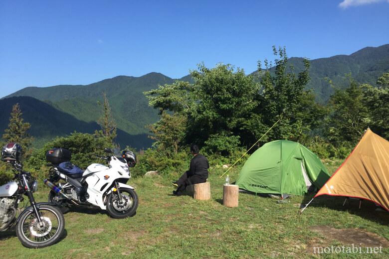 四国山岳植物園岳人の森