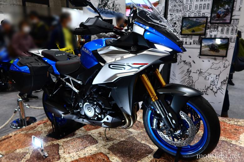 スズキGSX-8R