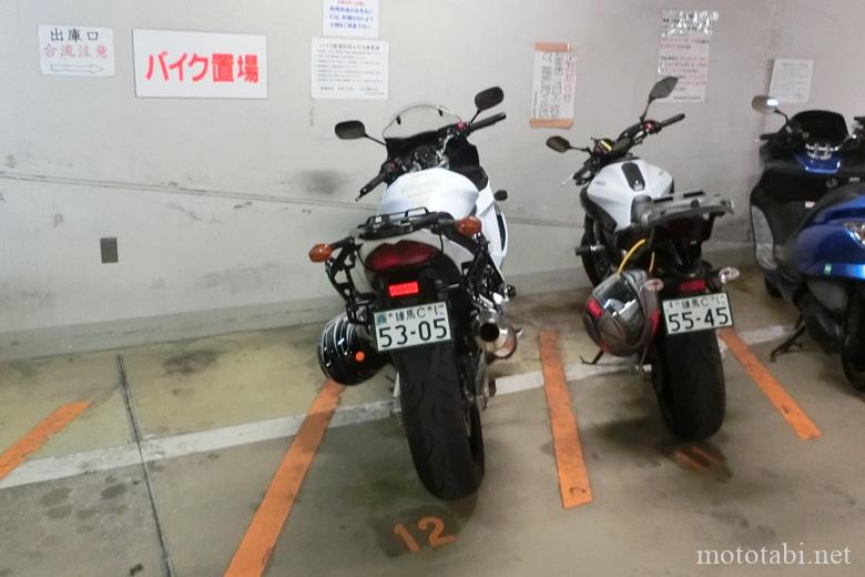 横浜市馬車道地下駐車場