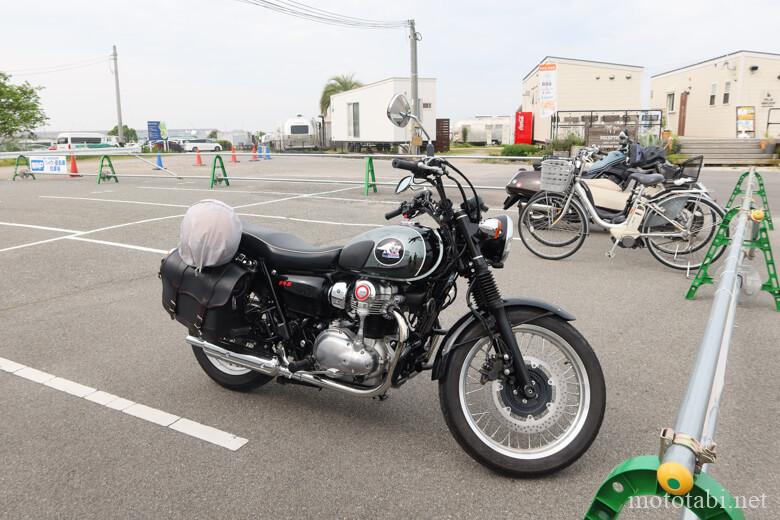 バイク駐輪場