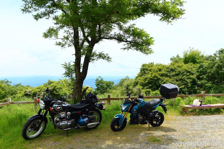 紀泉高原スカイライン・和泉葛城山駐車場